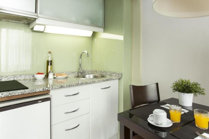 Senator Barcelona Apartments Bilik gambar